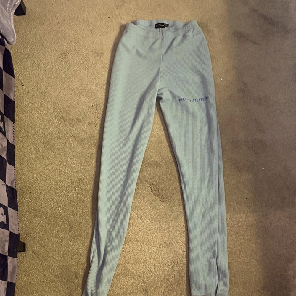 PLT (Prettylittlething) blue stretchy yoga pants